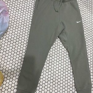 Nike fleece joggers